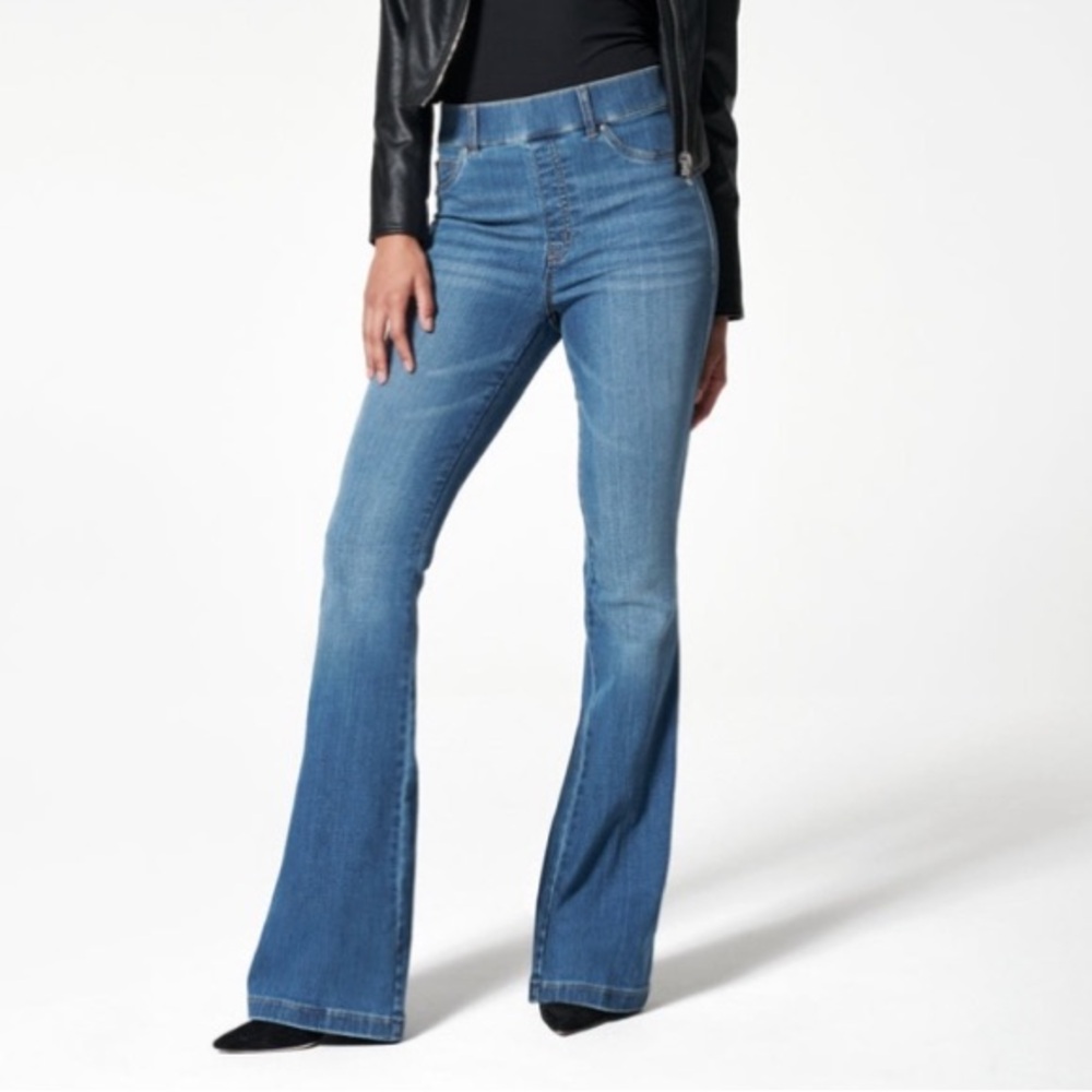 Spanx Jeans Women's Size M Vintage Indigo Denim Flare Pull On High Rise Slimming